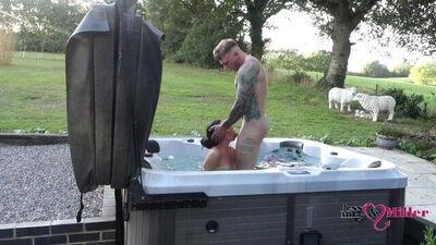passionate outdoor sex in hot tub on naughty weekend away - sexhihihi.net
